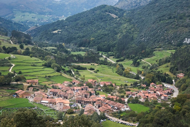 Carmona is a population center belonging to the City Council of Cabuerniga Cantabria