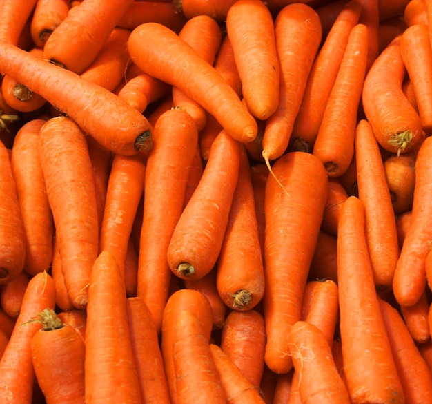 Photo carrots in the market