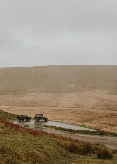 Cars driving through the off-roading trail