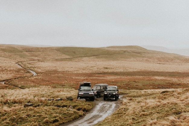 Cars driving through the off-roading trail