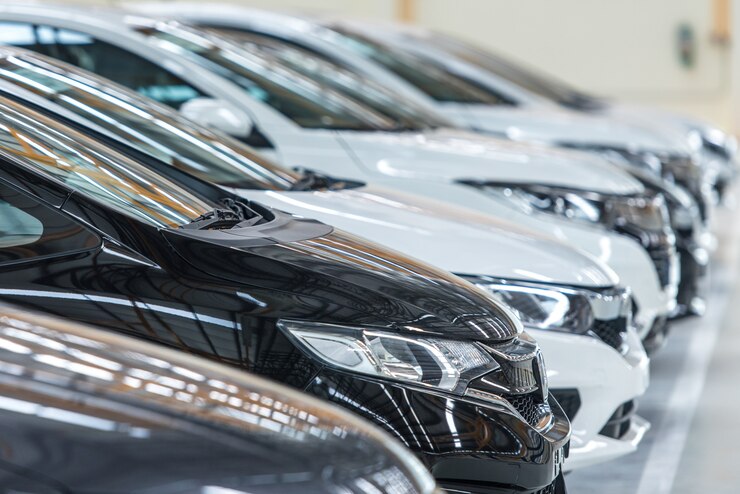 Автомобили для продажи Stock Lot Row. Инвентарь автосалона