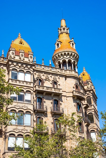 Cases antoni rocamora buildings in barcelona