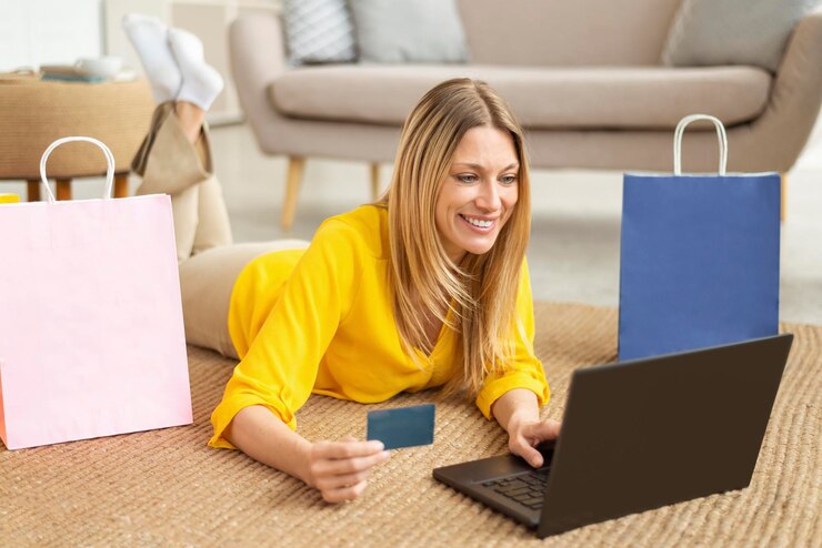 Photo cashback order goods at home glad millennial caucasian female shopaholic with many packages from