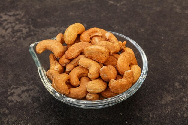 Cashew heap in the bowl