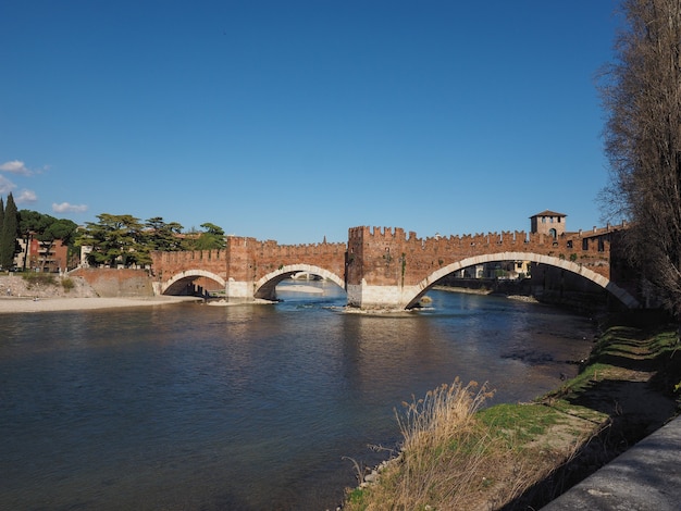 Ponte di castelvecchio detto ponte scaligero a verona