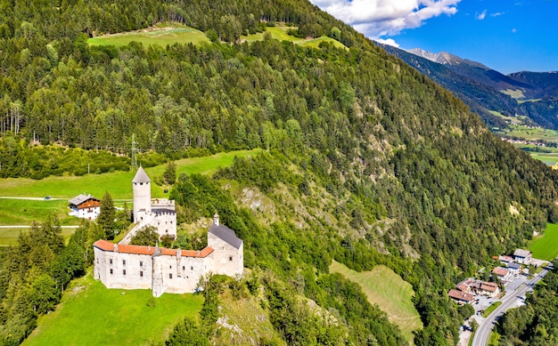 Castle Sprechenstein 또는 Castel Pietra in South Tyrol, Italy
