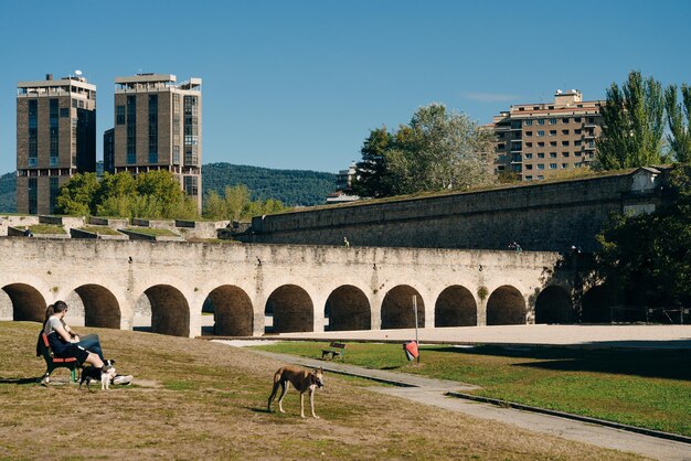 Foto una parete del castello a pamplona, navarra, spagna