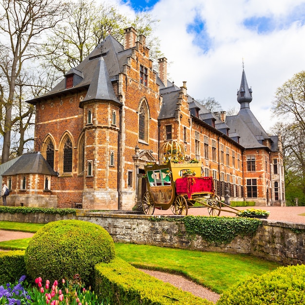 ベルギーの城、有名な庭園のあるフロート・ベイハーデン