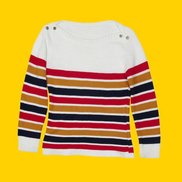 Photo casual sweater on yellow background