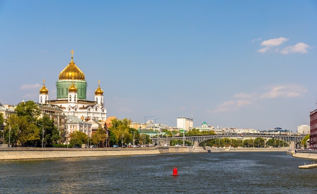 Cathedral of Christ the Saviour and Patriarshy Bridge in Moscow