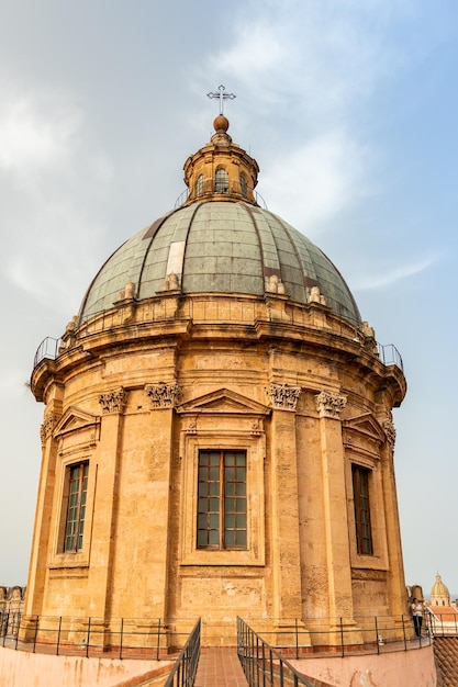 Cattedrale città palermo sicilia italia in estate