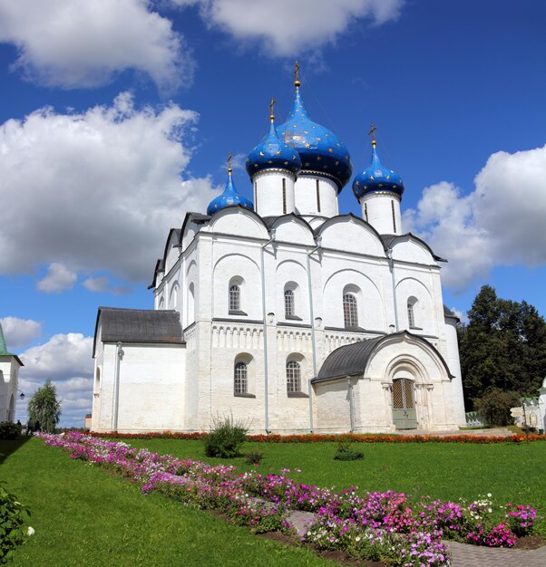 Foto cattedrale della natività nel cremlino di suzdal