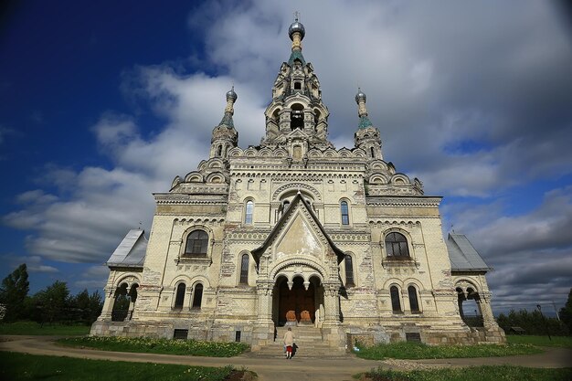 ロシアの大聖堂ゴールドリング/クコボイ美しい正教会の歴史的な大聖堂
