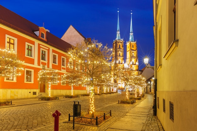 브로츠와프, 폴란드에서 밤에 세인트 존 성당
