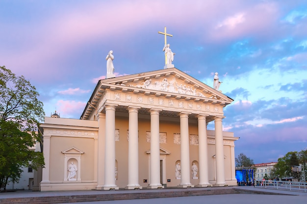 Собор Вильнюса на закате свет, Литва.