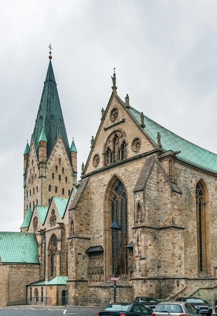 Photo catholic paderborn cathedral is mainly of the 13th century germany