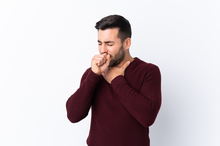 Photo caucasian handsome man over white wall