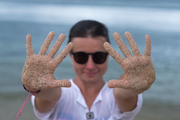 Foto donna caucasica in vacanza