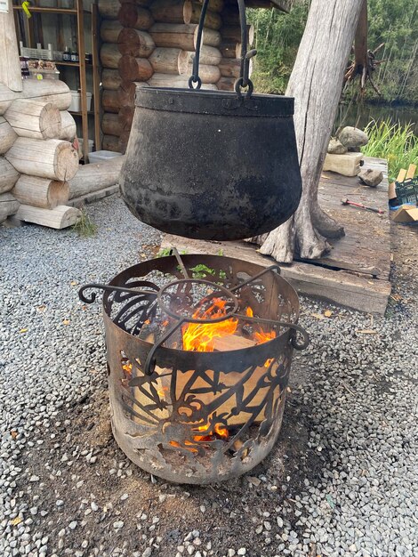 Foto calderone sul fuoco