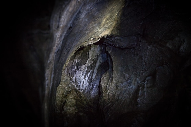 Grotta nel parco nazionale di jotunheimen