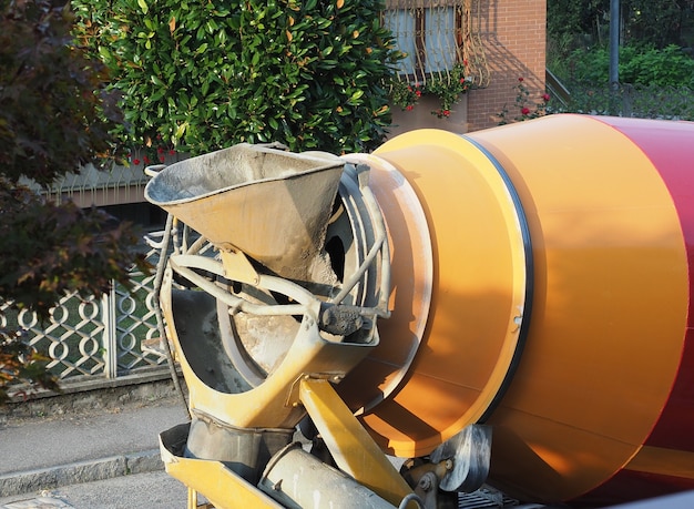 Foto cement mixer vrachtwagen