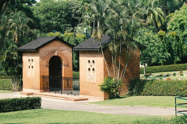 Photo cemetery park gate