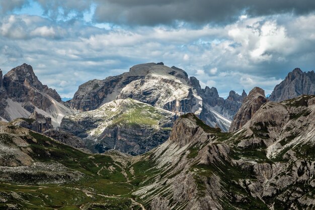 Foto lago cengia e alpi dolomitiche panorama trentino sud tirolo italia