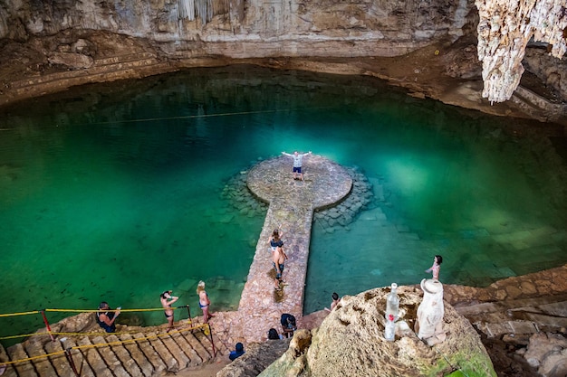 Photo cenote suytun near valladolid