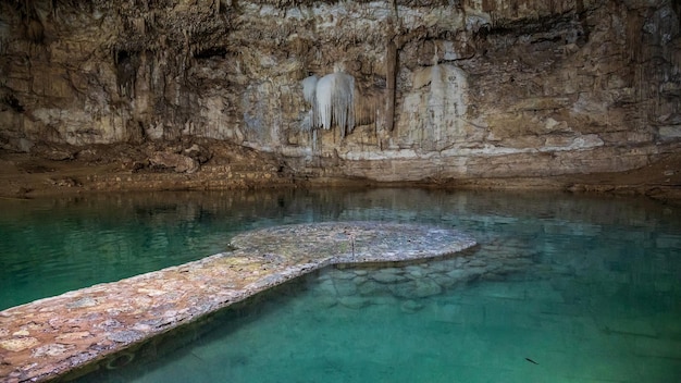 Photo cenote suytun near valladolid