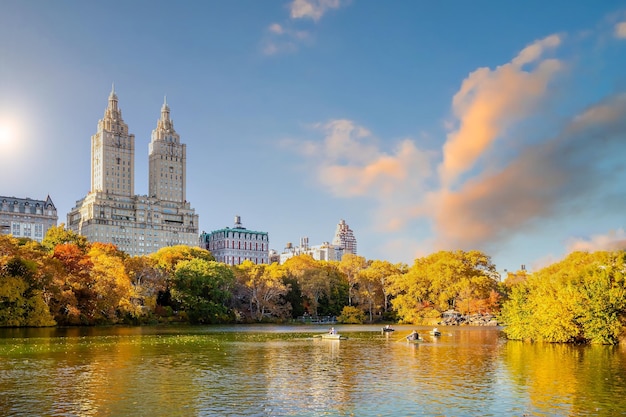 Central Park in de herfst in midtown Manhattan New York City