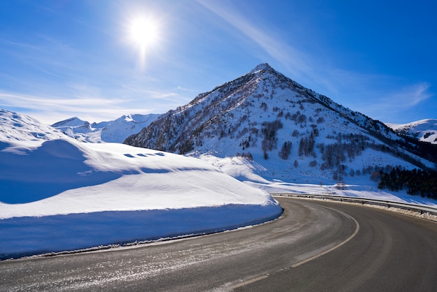 Cerler sneeuw weg sneeuw Huesca Pyreneeën Spanje