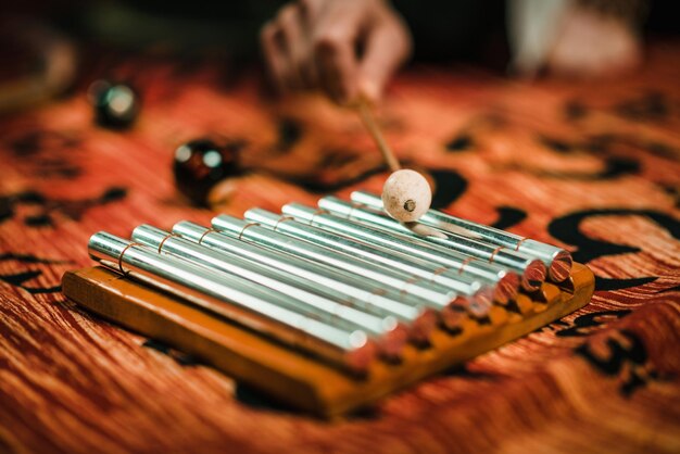 Foto chakra chimes nella terapia del suono