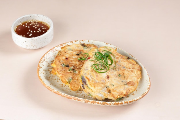 Chamchijeon of Pajeon of Koreaanse tonijnpannenkoek.