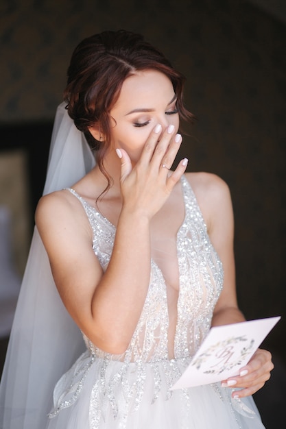 Charming bride read an oath and cries