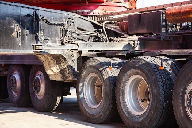 Photo chassis of a large wheeled port crane