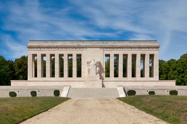 Chateau Thierry American Monument는 제1차 세계 대전 기념관입니다.