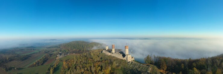 Photo checiny castle near kielcepanorama aerial drone polandxa