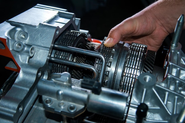 Checking the a friction clutch in the transmission