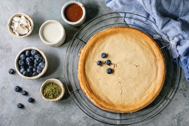 Cheescake with toppings