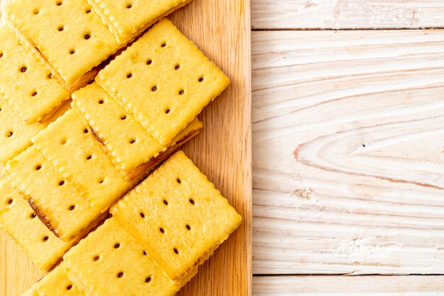 Photo cheese biscuits with pineapple jam