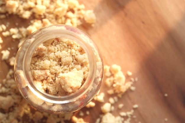 cheese cakes parfait and crumble in a jar