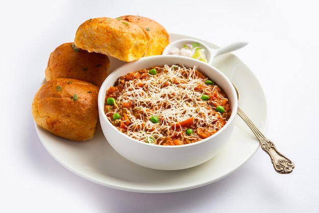 Cheese Pav Bhaji Recipe is a street food Bhajipav recipe with addition of cheese