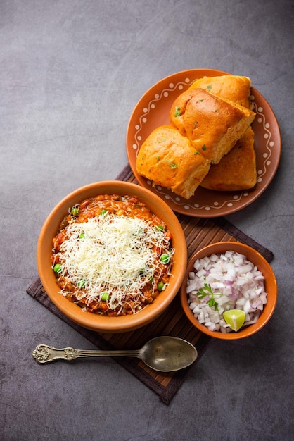 Cheese Pav Bhaji Recipe is a street food Bhajipav recipe with addition of cheese