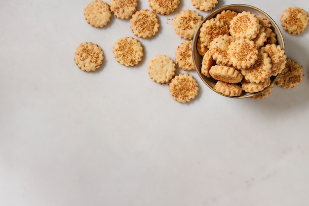 Cheese sesame cookies