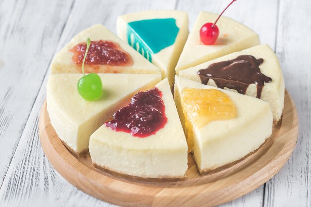 Cheesecake met verschillende toppings