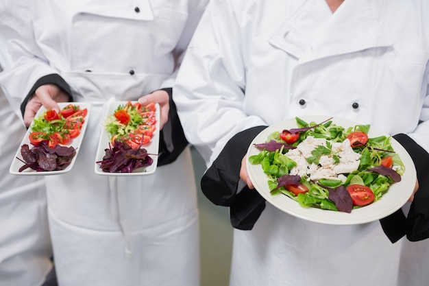 Chef-kok houdt hun salades uit