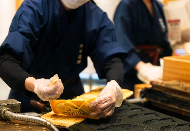 Photo chef preparing traditional japanese food