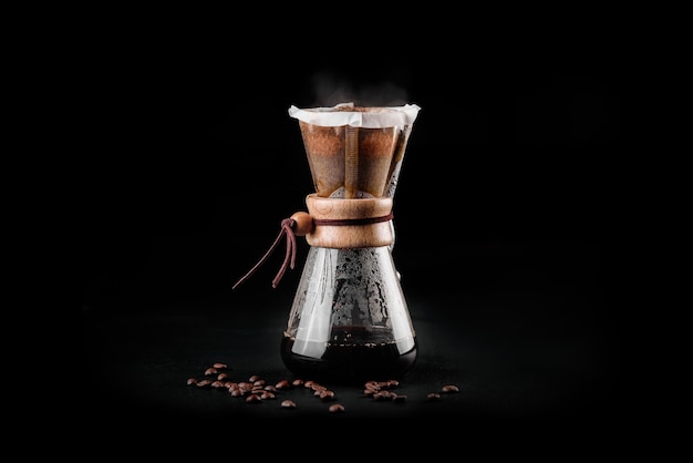 La macchina per il caffè chemex è una macchina per il caffè in vetro stile pour-over manuale