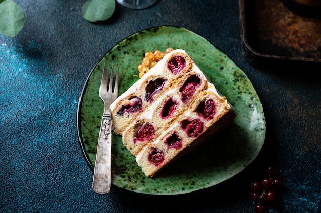 Cherry cake. Russian cake