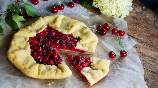 Cherry tart, cherry gallete